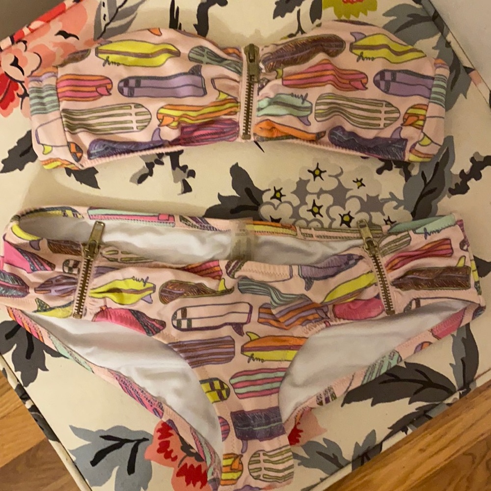 💕VS Surfboard Print Bikini💕